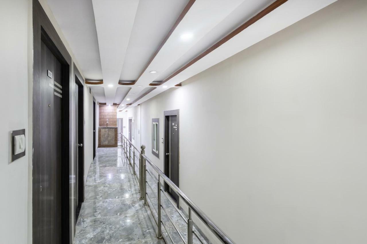 โอโย 45301 โฮเต็ล โอม พาเลซ Hotel Sagar  ภายนอก รูปภาพ