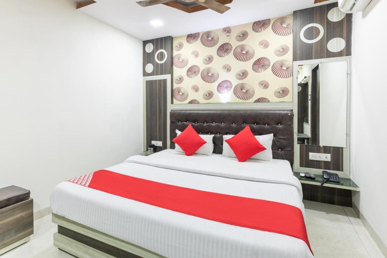 โอโย 45301 โฮเต็ล โอม พาเลซ Hotel Sagar  ภายนอก รูปภาพ